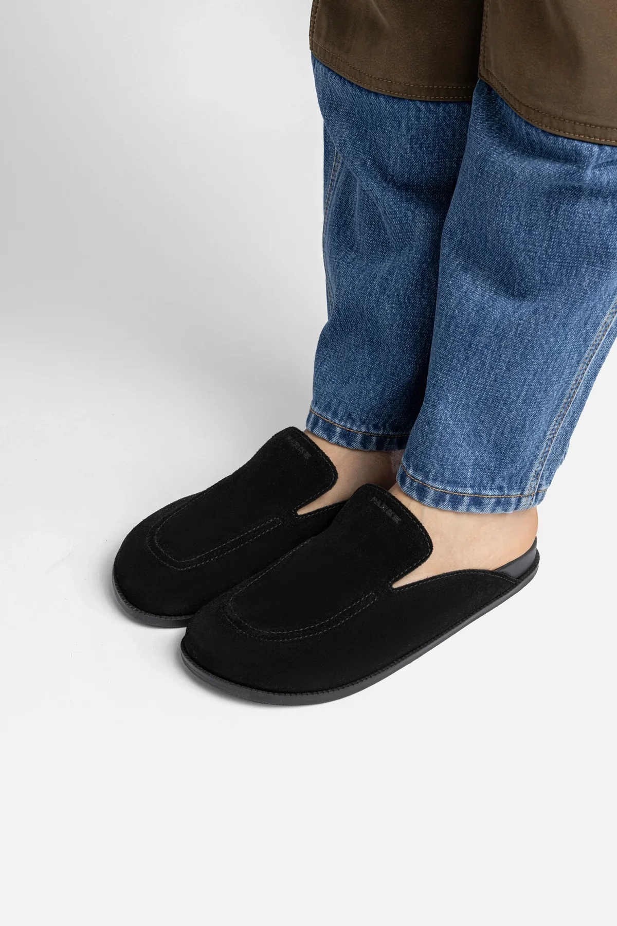Larroudé x Parke: Mule Clog Camurça Preto - Image 6
