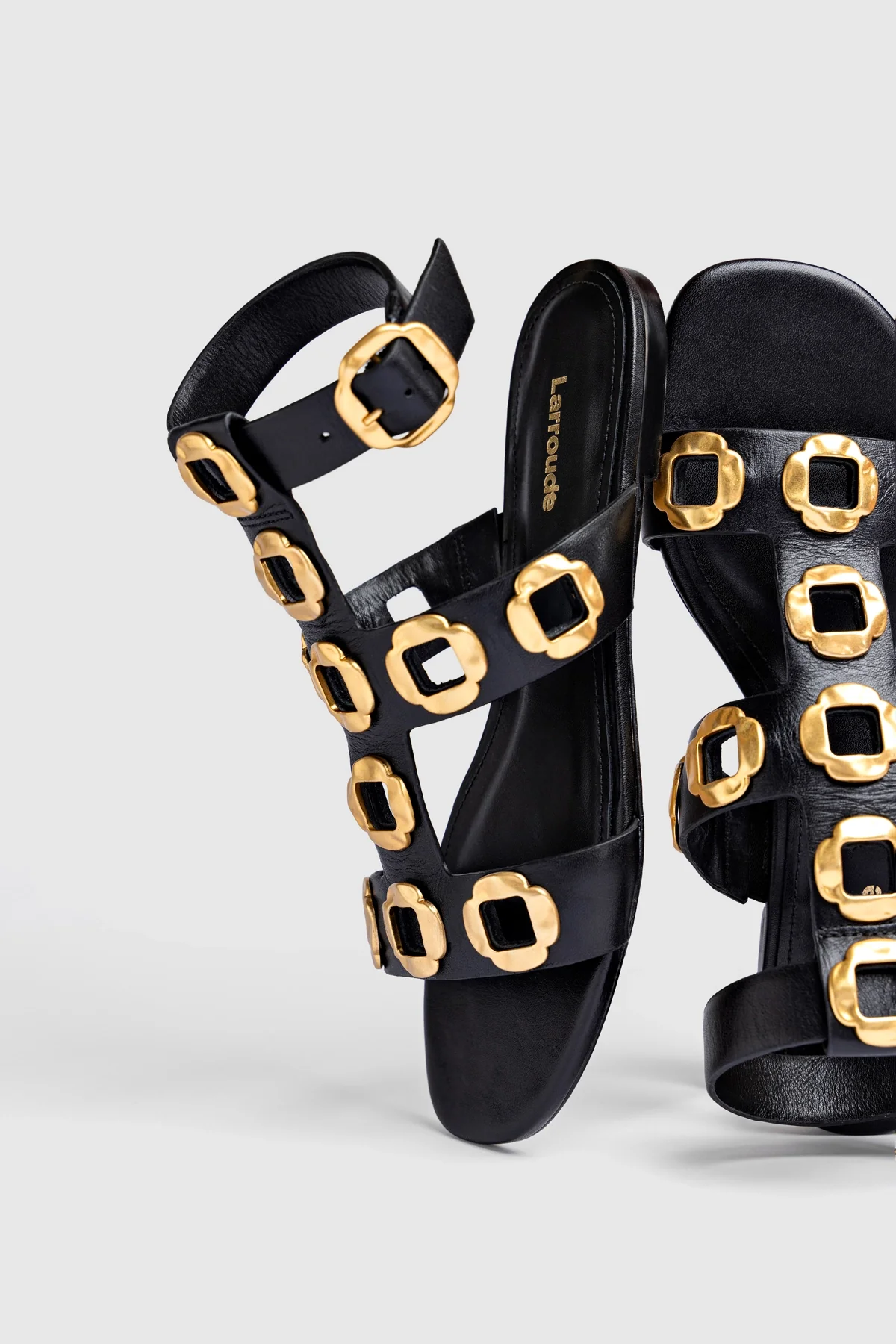 Sandália Gladiadora Flat Milan Couro Preto - Image 6