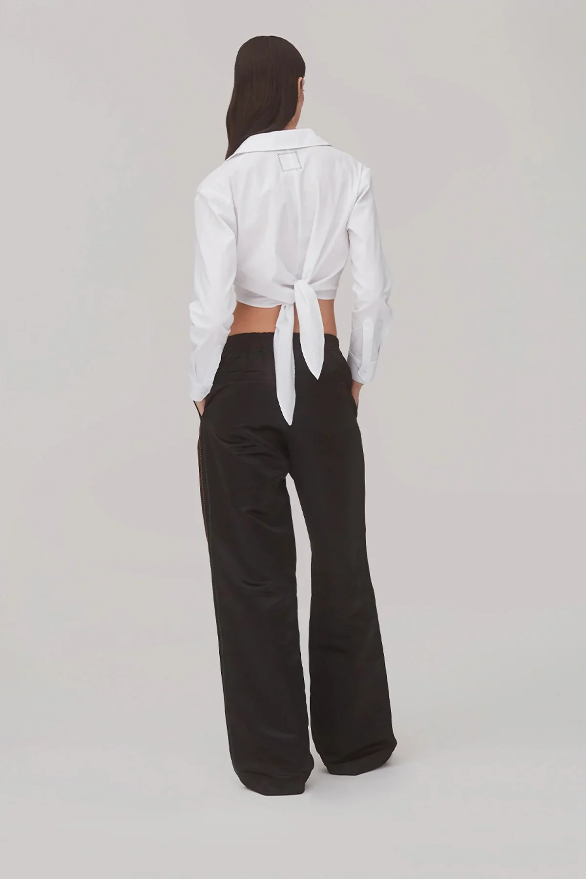 Calça Jogger Sally Cetim Preto - Image 4