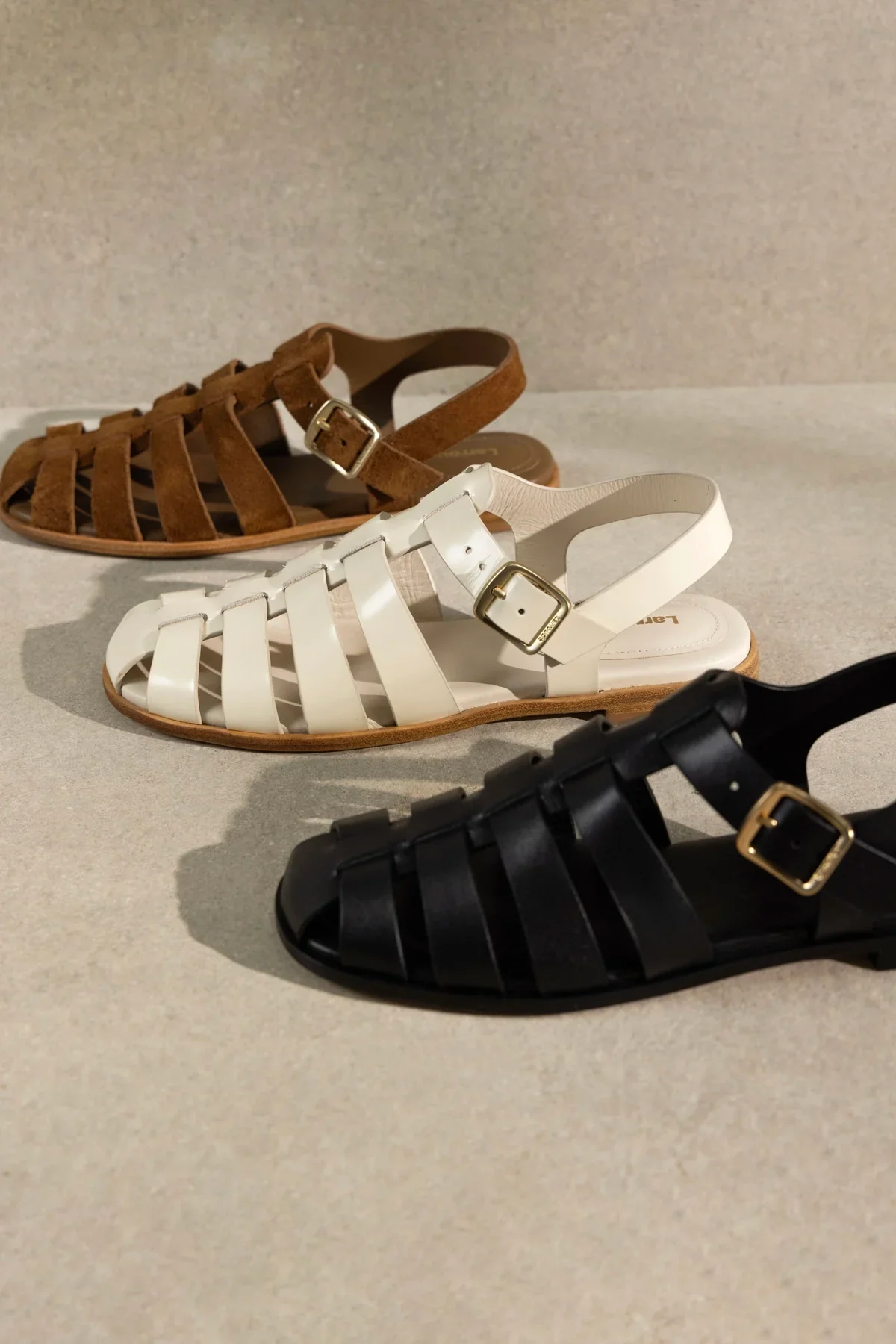 Sandália Flat Stevie Couro Preto - Image 2