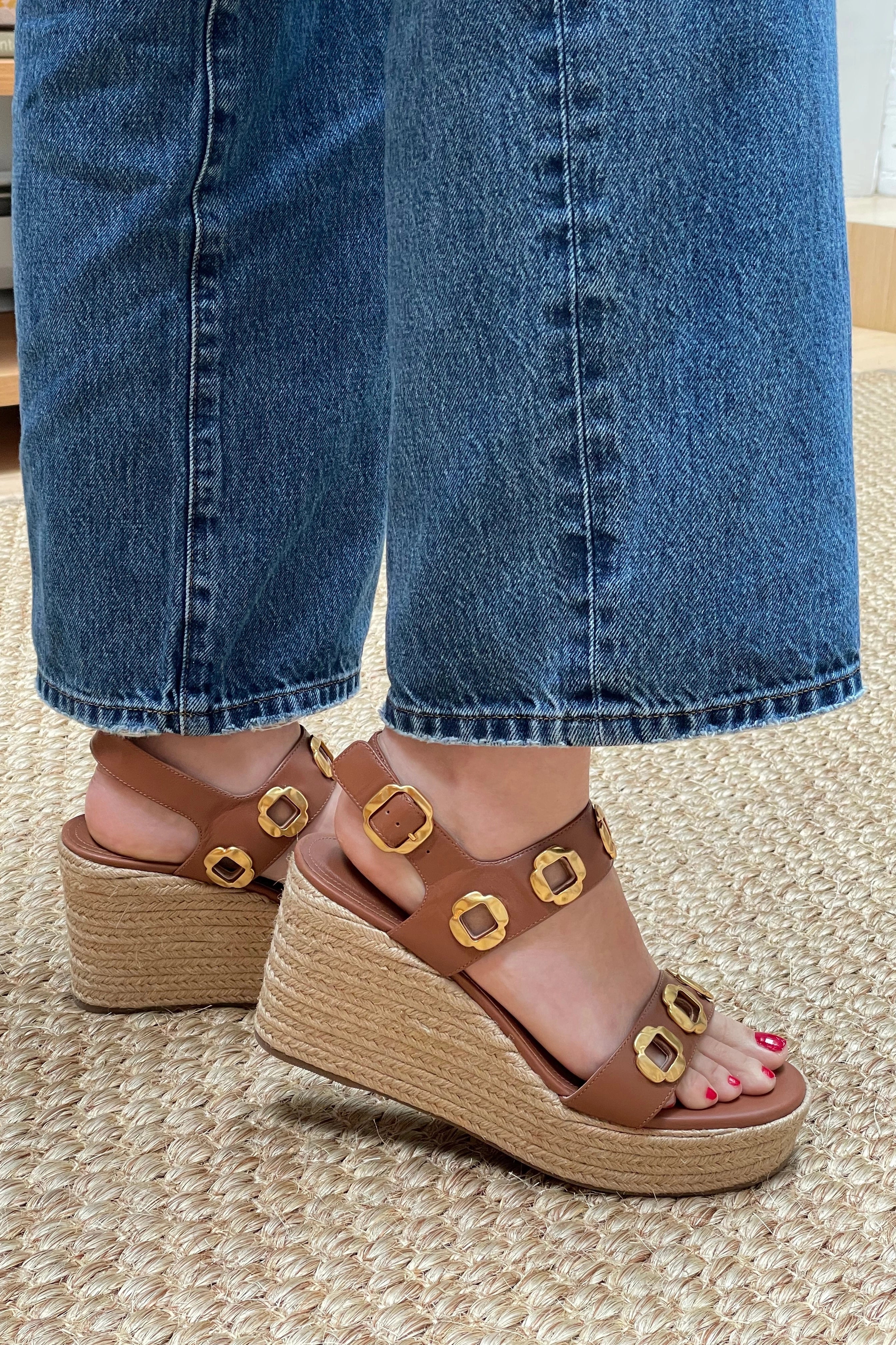 Sandália Anabela Espadrille Milan Couro Caramelo - Image 5
