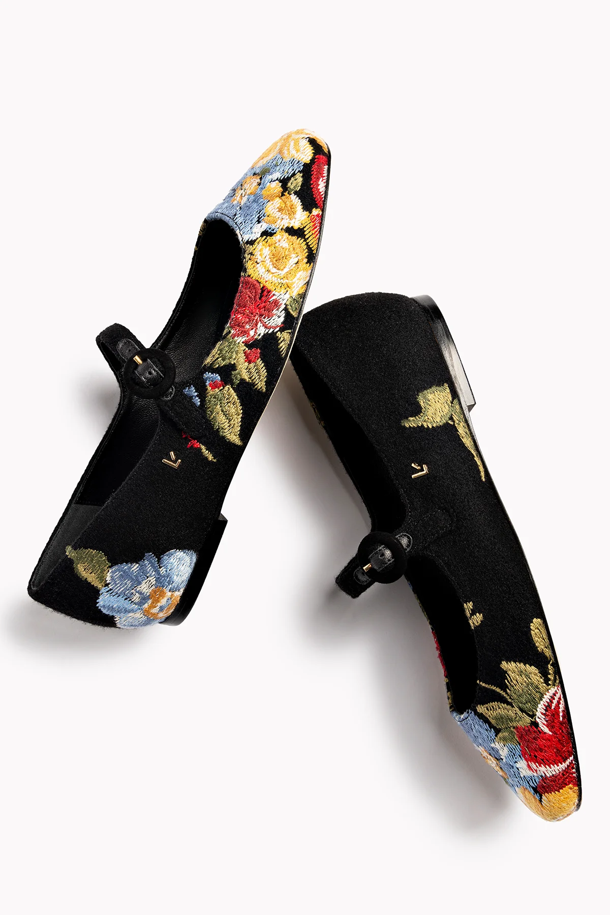 Larroudé x Markarian: Sapatilha Lã Preto Floral - Image 6