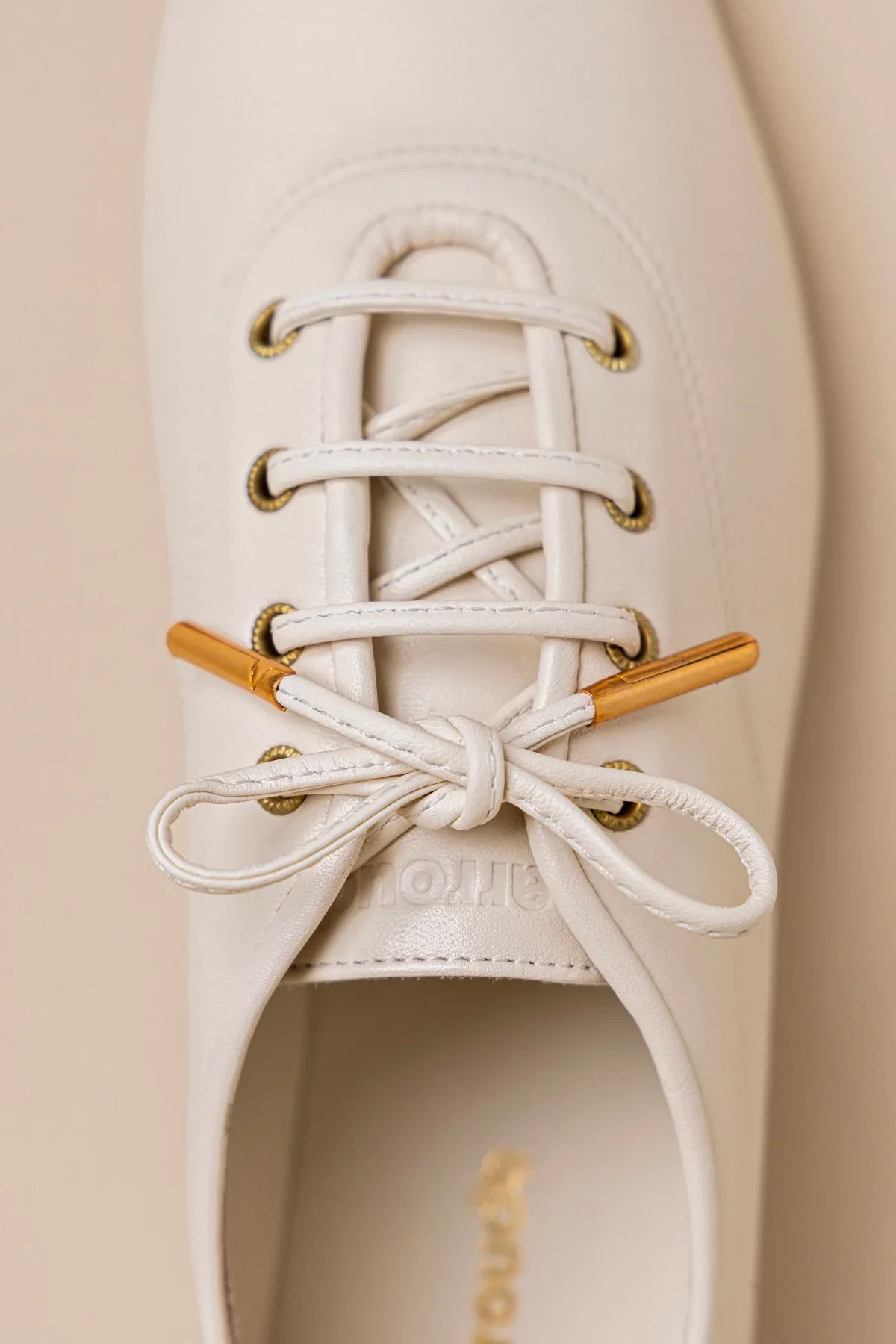 Tênis Liza Couro Off White - Image 6