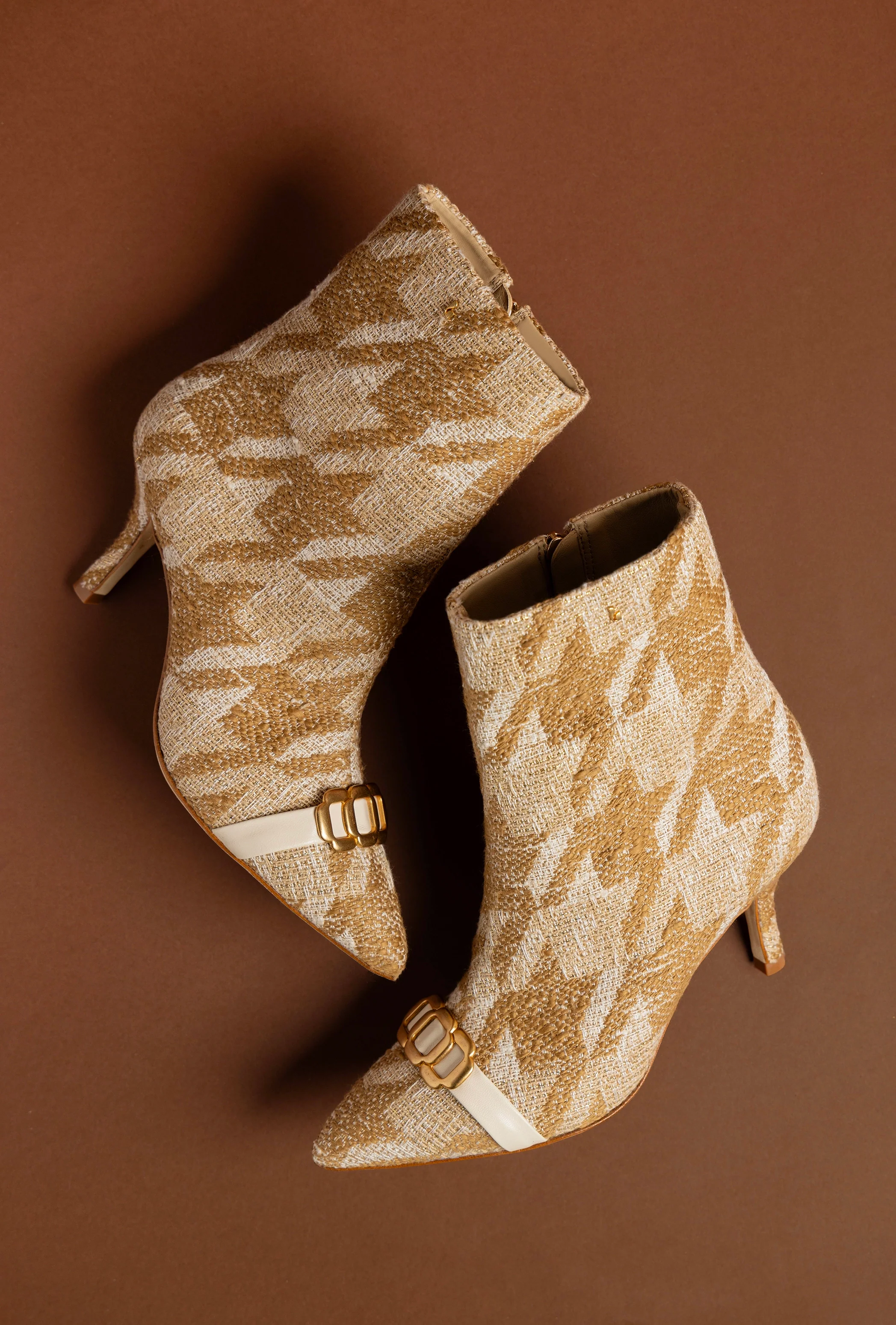 Bota Kate Mini Malha Estampado Marrom e Couro Off White - Image 6