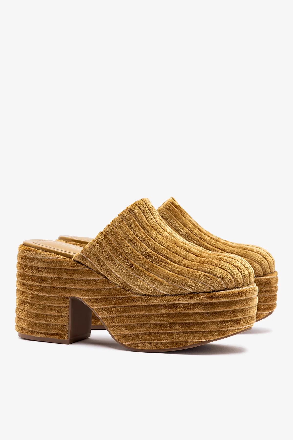 Mule Clog Plataforma Miso Veludo Caramelo - Image 3