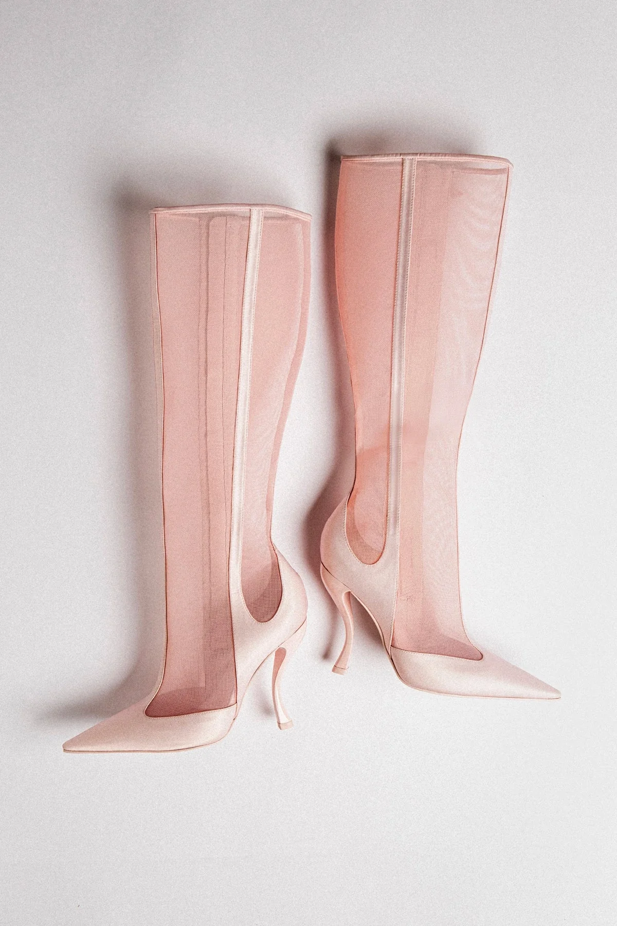 Larroudé By Nicolò B.: Bota Zuzu Cetim e Tela Rosa - Image 6